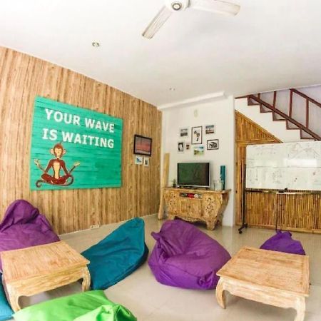 Surfers House Batu Bolong - Adults Only Albergue Canggu Exterior foto