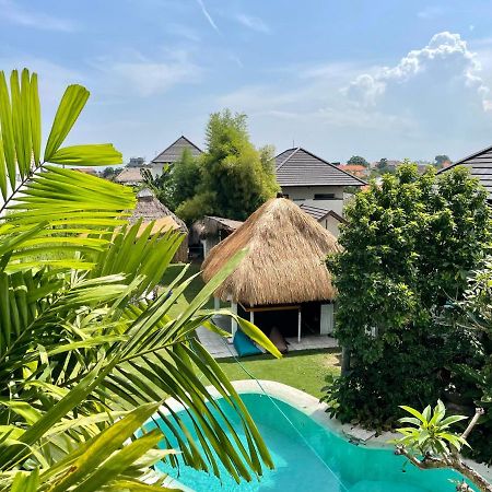 Surfers House Batu Bolong - Adults Only Albergue Canggu Exterior foto