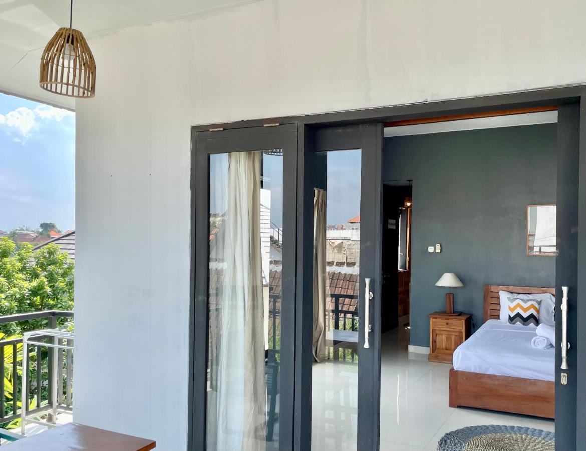 Surfers House Batu Bolong - Adults Only Albergue Canggu Exterior foto