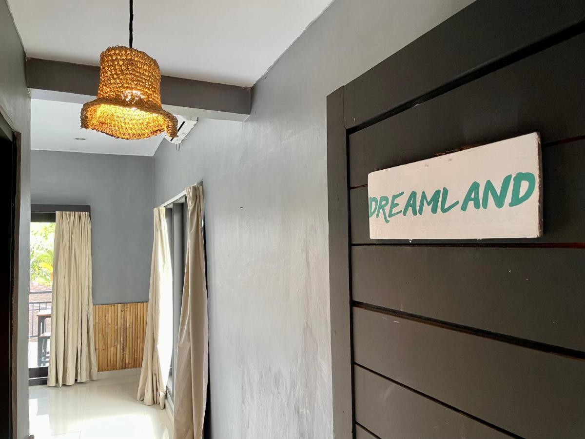 Surfers House Batu Bolong - Adults Only Albergue Canggu Exterior foto