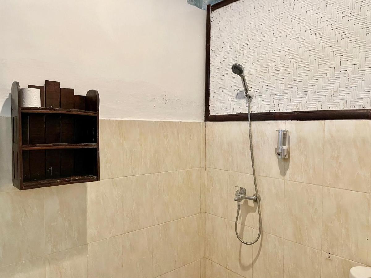 Surfers House Batu Bolong - Adults Only Albergue Canggu Exterior foto