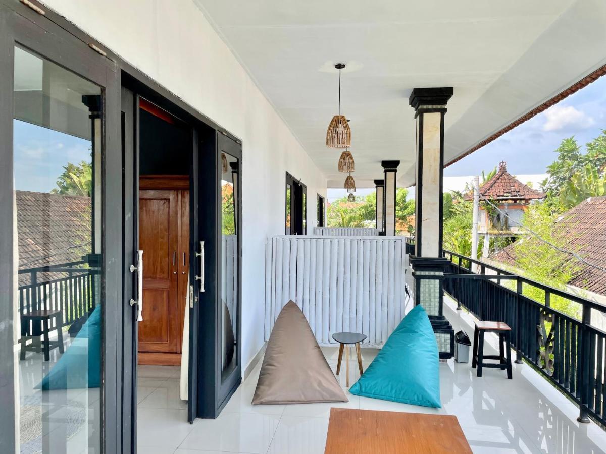 Surfers House Batu Bolong - Adults Only Albergue Canggu Exterior foto